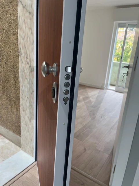 Apartamento T4 para Venda em Alfragide