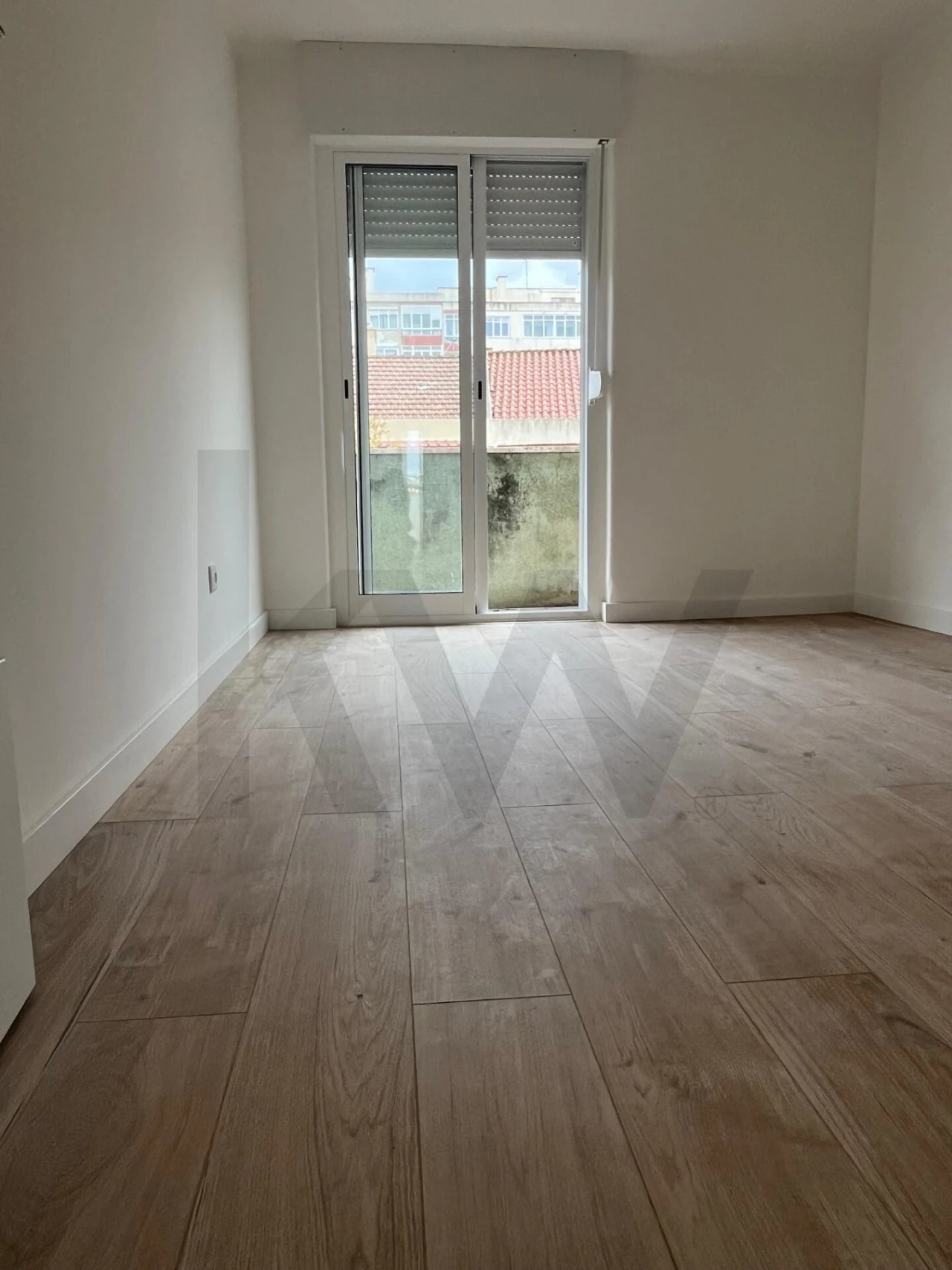 Apartamento T4 para Venda em Alfragide Foto 11