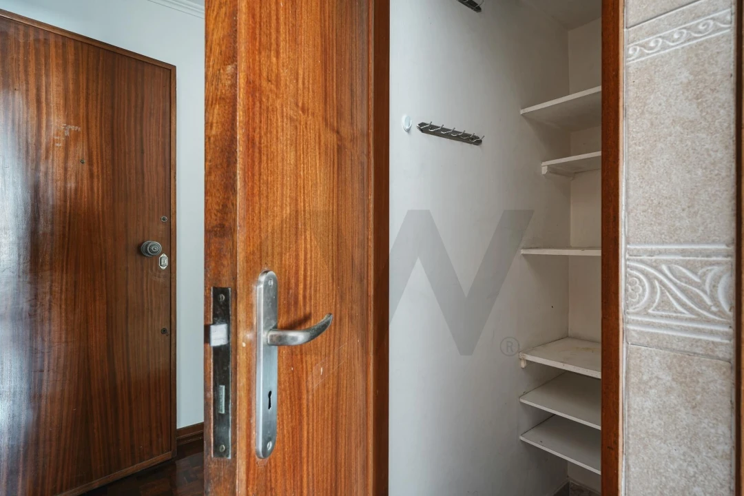 Apartamento T2 para Venda em Lumiar Foto 7