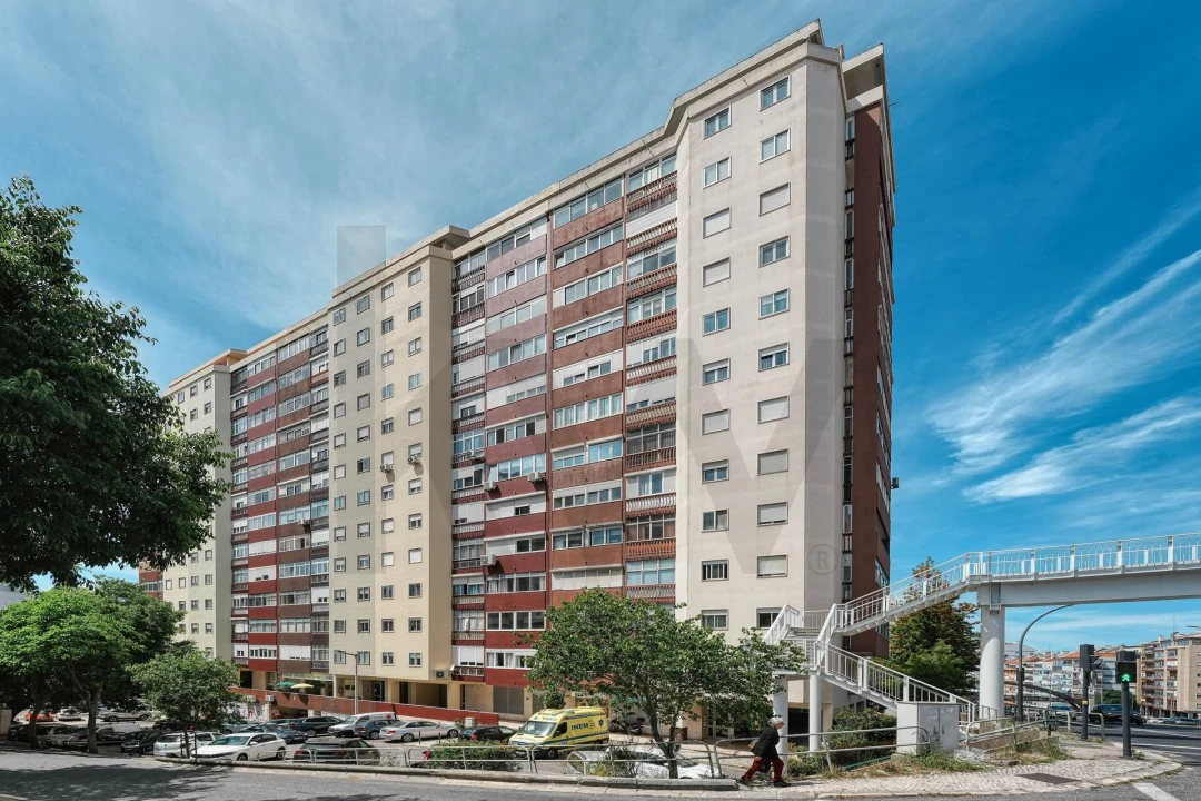 Apartamento T2 para Venda em Lumiar Foto 1