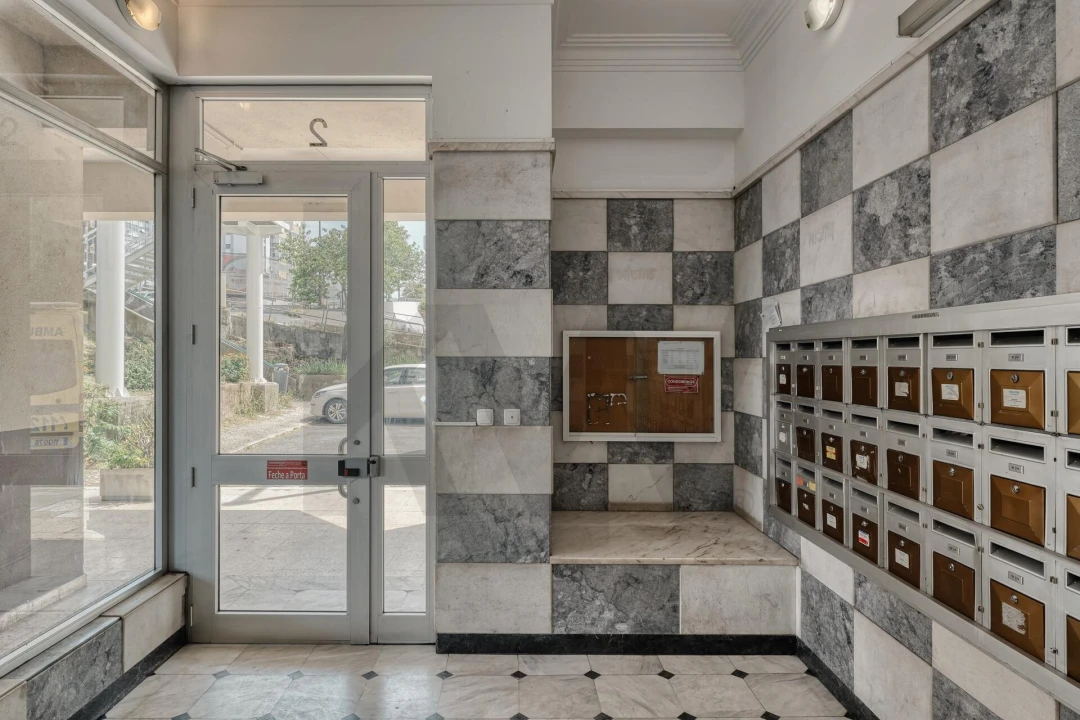 Apartamento T2 para Venda em Lumiar Foto 23