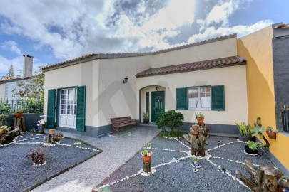 Moradia T4 para Venda em Relva