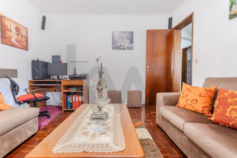 Moradia T4 para Venda em Relva Foto 19