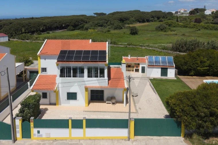 Moradia T4 para Venda em Santa Maria e São Miguel, São Martinho, São Pedro Penaferrim Foto 34