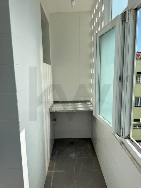 Apartamento T3 para Arrendamento em Arroios