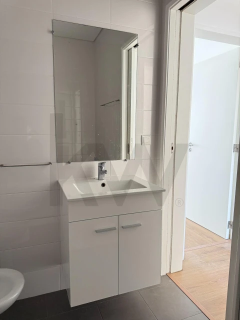 Apartamento T3 para Arrendamento em Arroios