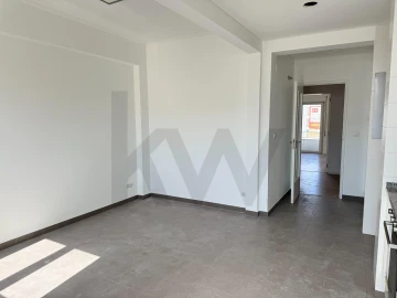 Apartamento T3 para Arrendamento em Arroios