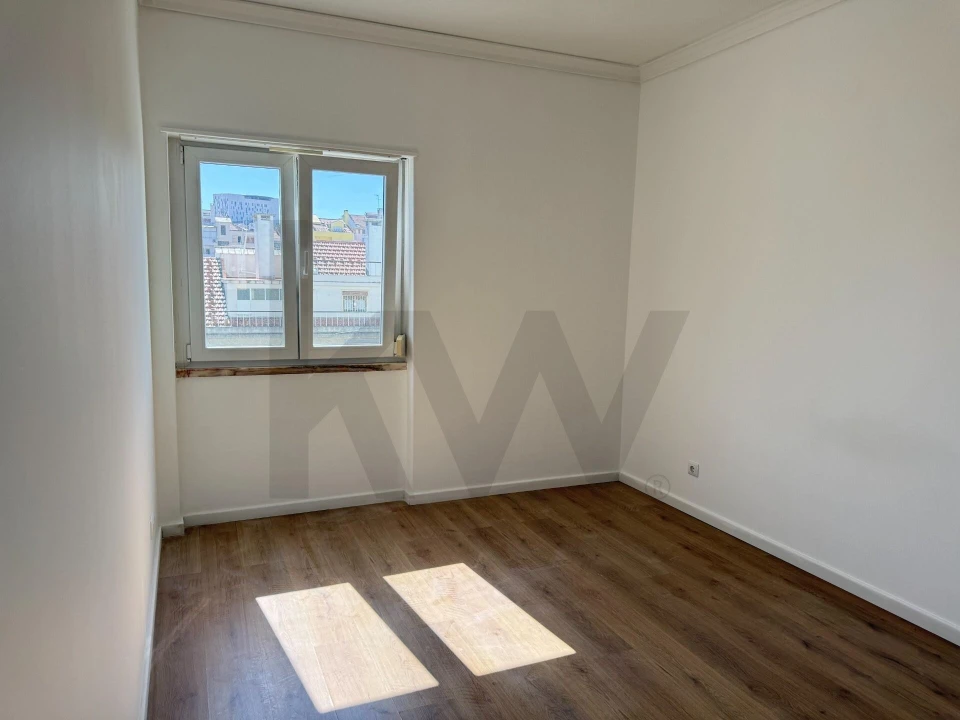 Apartamento T3 para Arrendamento em Arroios Foto 24