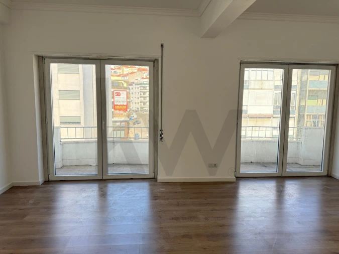 Apartamento T3 para Arrendamento em Arroios Foto 12