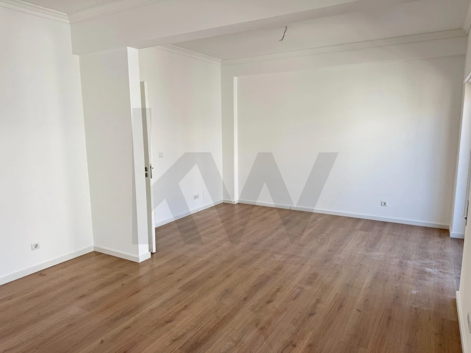 Apartamento T3 para Arrendamento em Arroios Foto 9