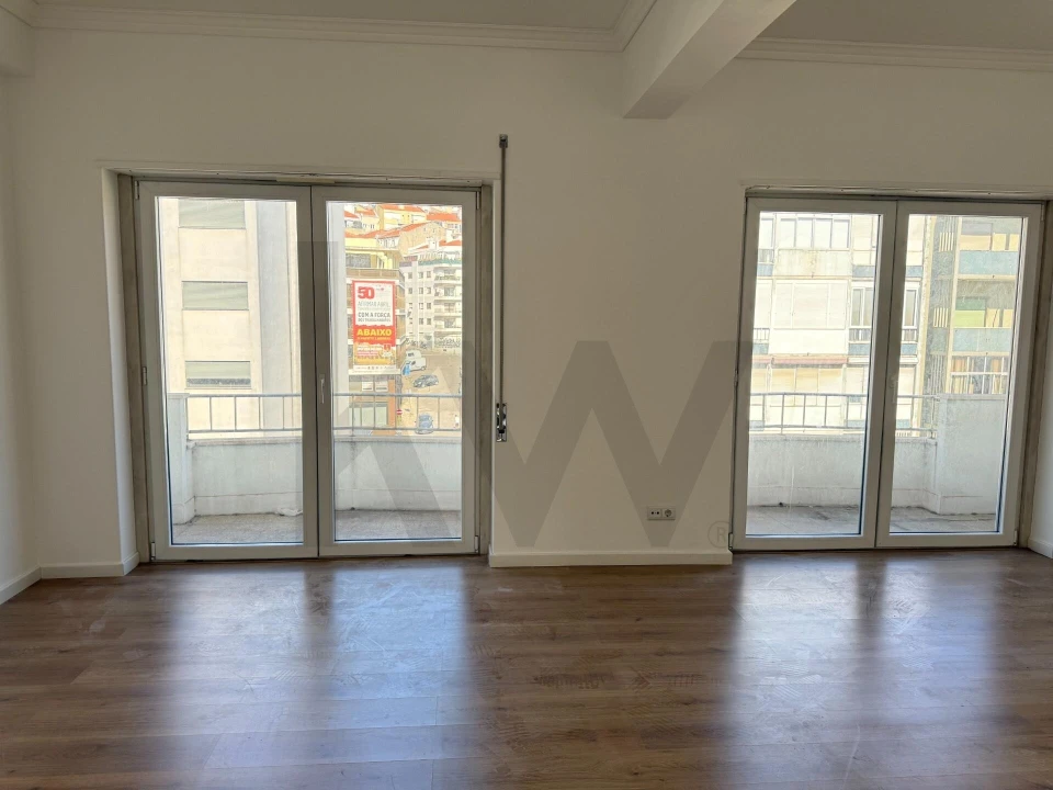 Apartamento T3 para Arrendamento em Arroios Foto 12