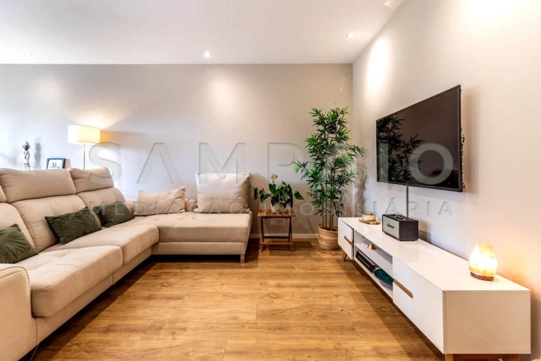Apartamento T2 para Venda em Rio Tinto Foto 25