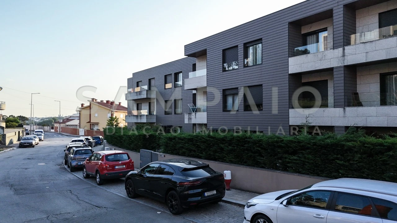 Apartamento T2 para Venda em Rio Tinto Foto 35
