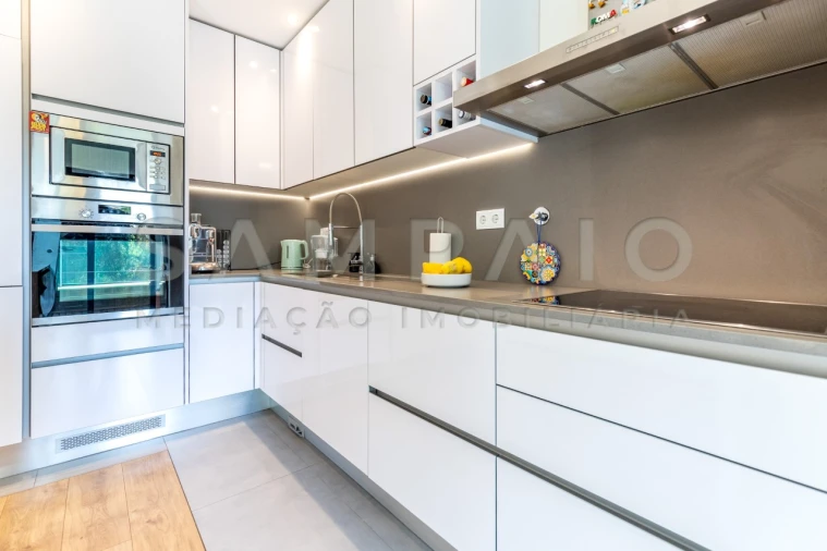 Apartamento T2 para Venda em Rio Tinto Foto 6