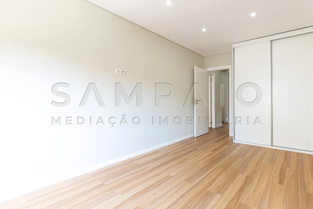 Apartamento T3 para Venda em Bonfim Foto 29