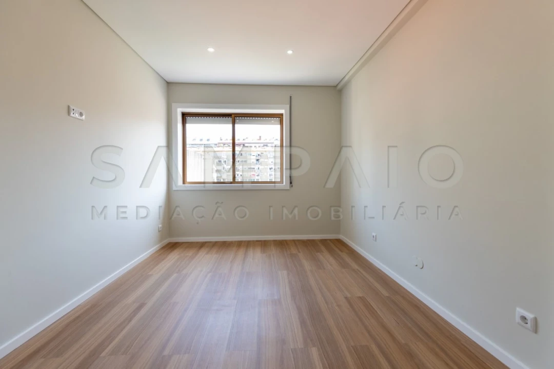 Apartamento T3 para Venda em Bonfim Foto 36