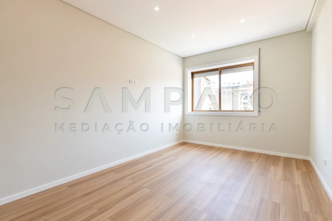 Apartamento T3 para Venda em Bonfim Foto 37