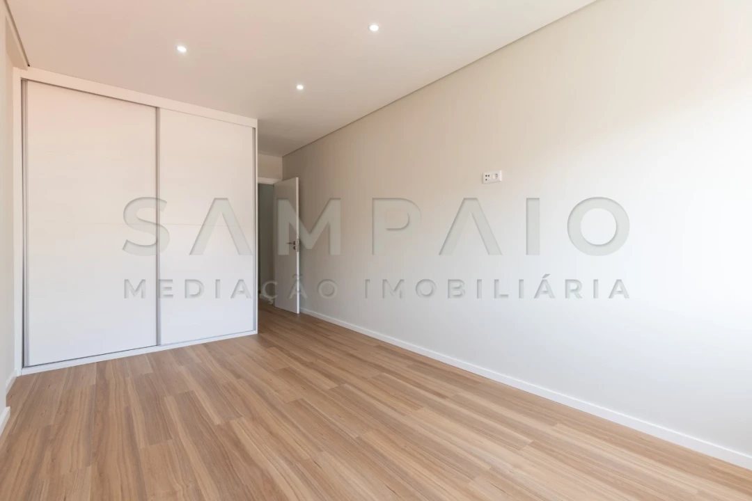 Apartamento T3 para Venda em Bonfim Foto 38