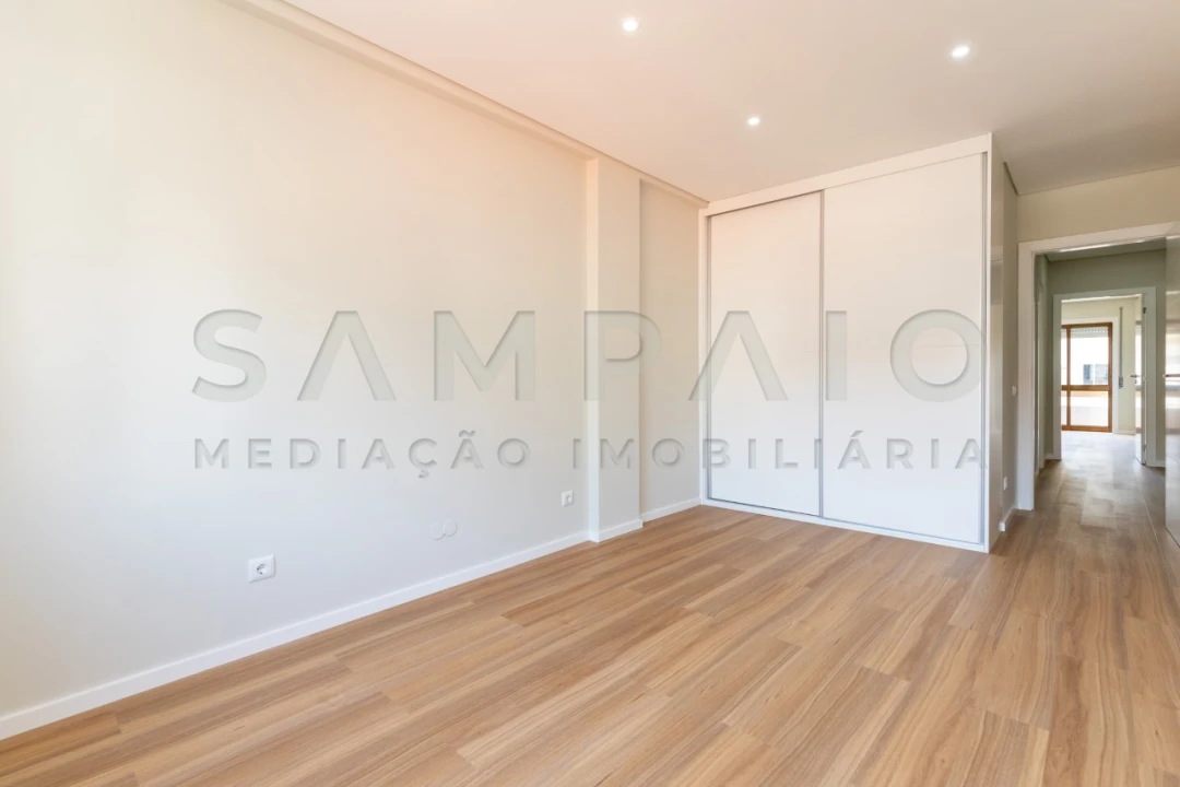 Apartamento T3 para Venda em Bonfim Foto 40
