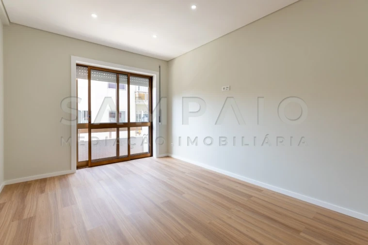 Apartamento T3 para Venda em Bonfim Foto 27