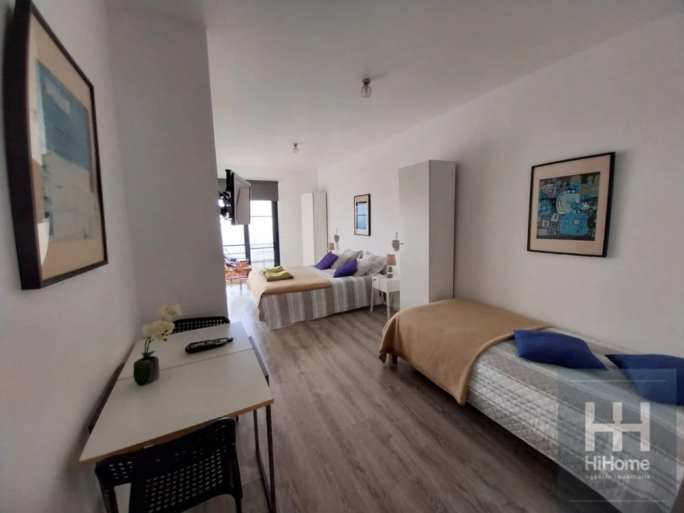 Moradia T8 para Venda em Fajã da Ovelha Foto 11