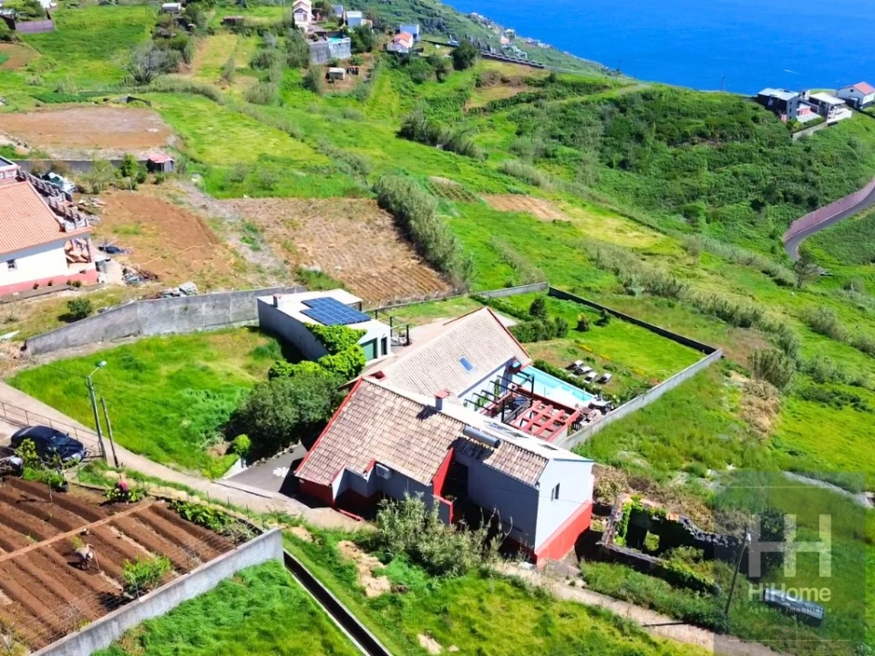 Moradia T8 para Venda em Fajã da Ovelha Foto 44