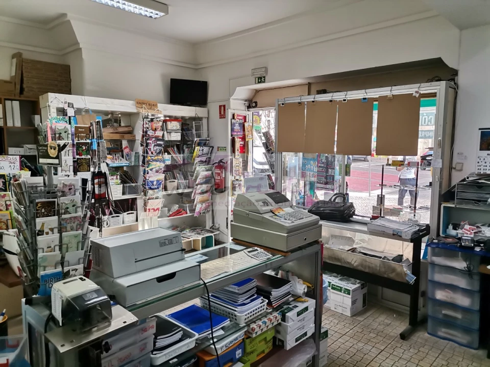 Negócio para Venda em Areeiro Foto 3