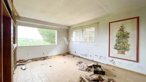 Terreno para Venda em Quarteira