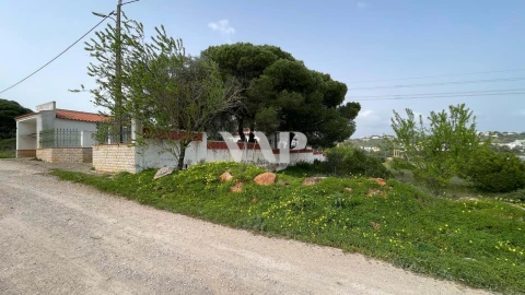 Terreno para Venda em Quarteira