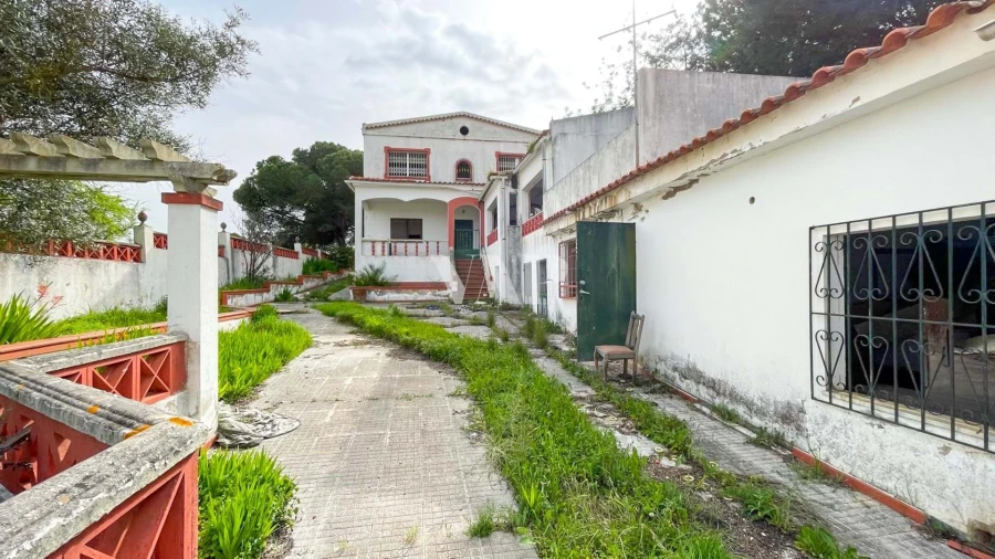 Terreno para Venda em Quarteira Foto 2