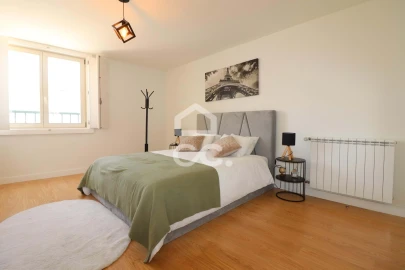 Apartamento T2 para Arrendamento em Sé Nova, Santa Cruz, Almedina e São Bartolomeu