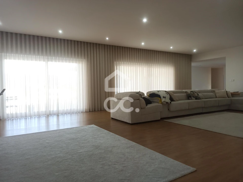 Moradia T4 para Venda em Areias, Sequeirô, Lama e Palmeira Foto 10