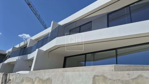 Moradia T3 para Venda em Loule (São Clemente)