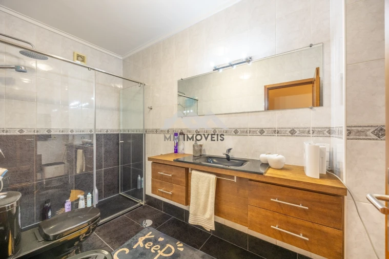Apartamento T3 para Venda em Esmoriz Foto 10