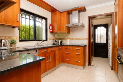 Moradia T3 para Venda em Almancil