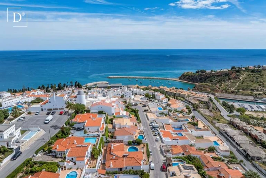 Moradia T4 para Venda em Albufeira e Olhos de Água Foto 29
