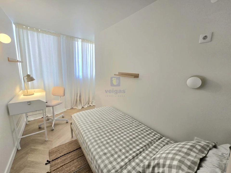 Apartamento T2 para Arrendamento em São Vicente Foto 8