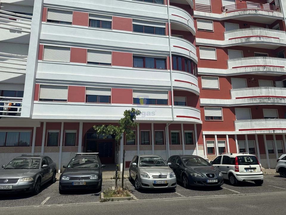 Apartamento T2 para Venda em Algueirão-Mem Martins Foto 13