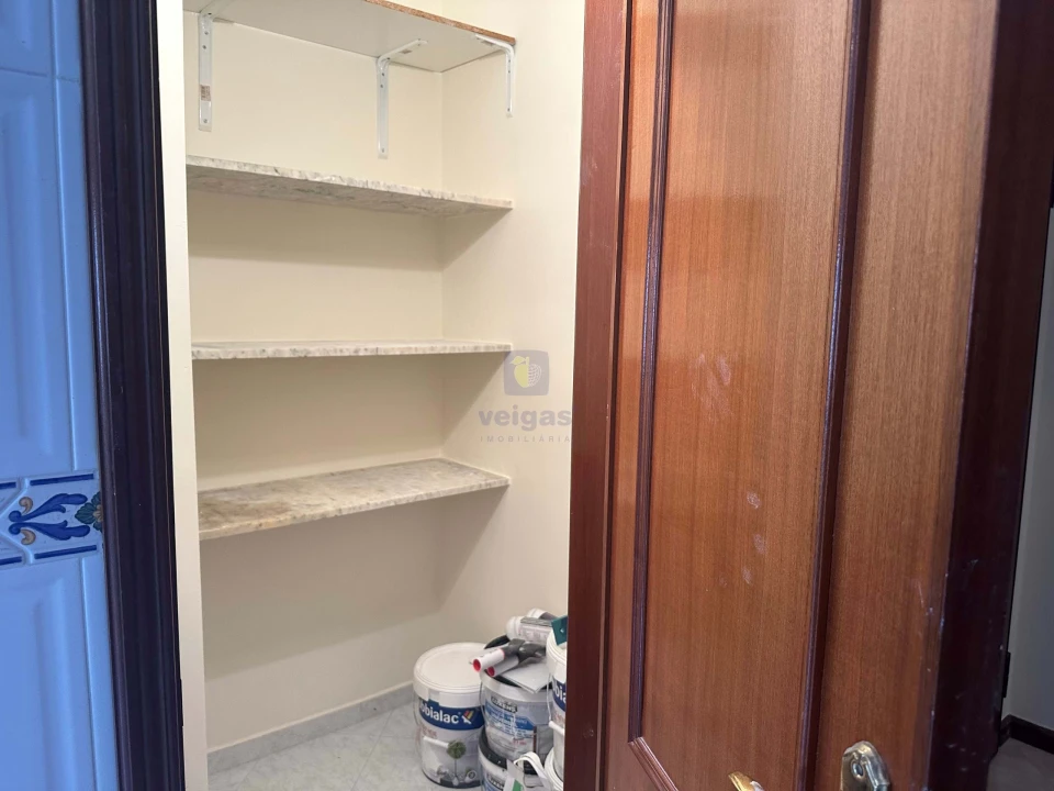 Apartamento T2 para Venda em Algueirão-Mem Martins Foto 15