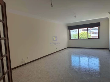 Apartamento T2 para Venda em Algueirão-Mem Martins