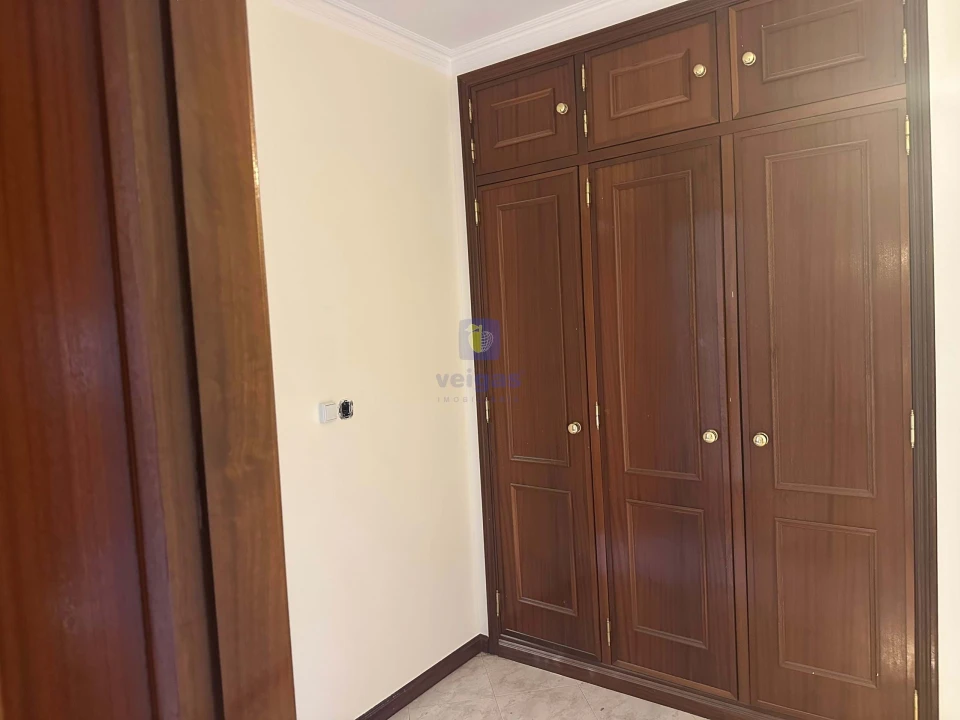 Apartamento T2 para Venda em Algueirão-Mem Martins Foto 10