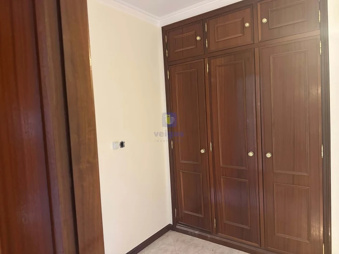 Apartamento T2 para Venda em Algueirão-Mem Martins Foto 10