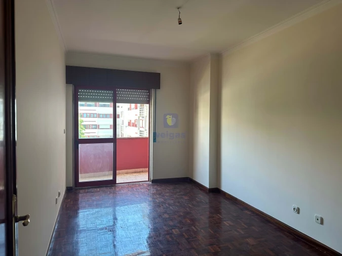 Apartamento T2 para Venda em Algueirão-Mem Martins Foto 19