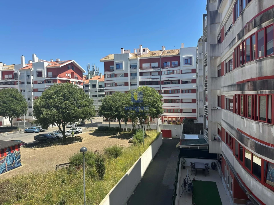 Apartamento T2 para Venda em Algueirão-Mem Martins Foto 16