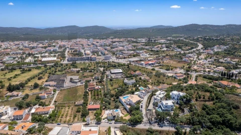 Moradia T5 para Venda em São Brás de Alportel