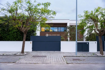 Moradia T5 para Venda em Esgueira