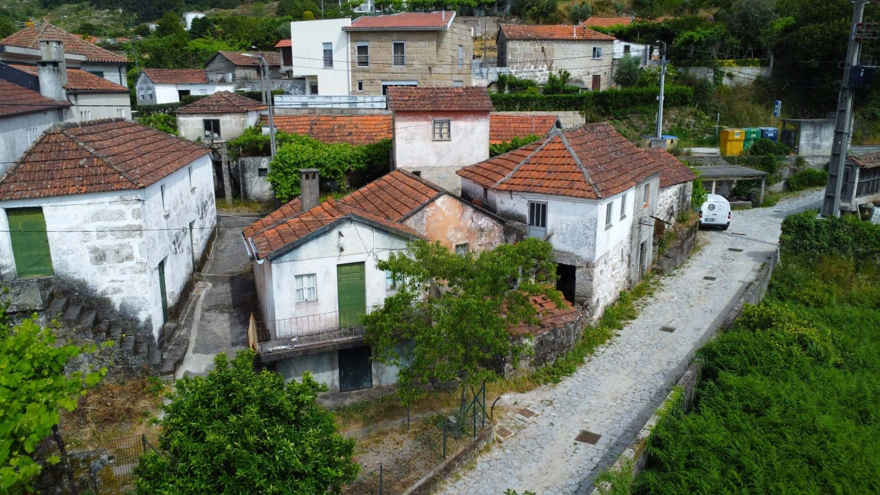 Moradia T2 para Venda em Campelo e Ovil Foto 9