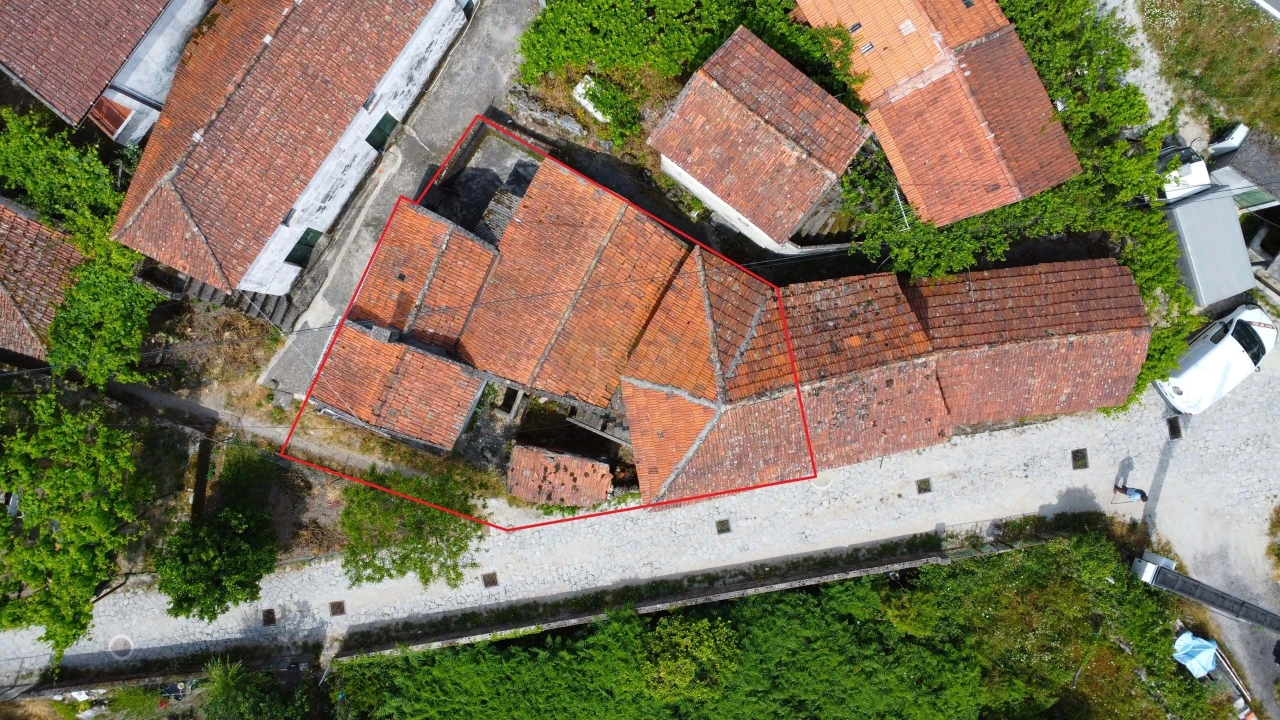 Moradia T2 para Venda em Campelo e Ovil Foto 17