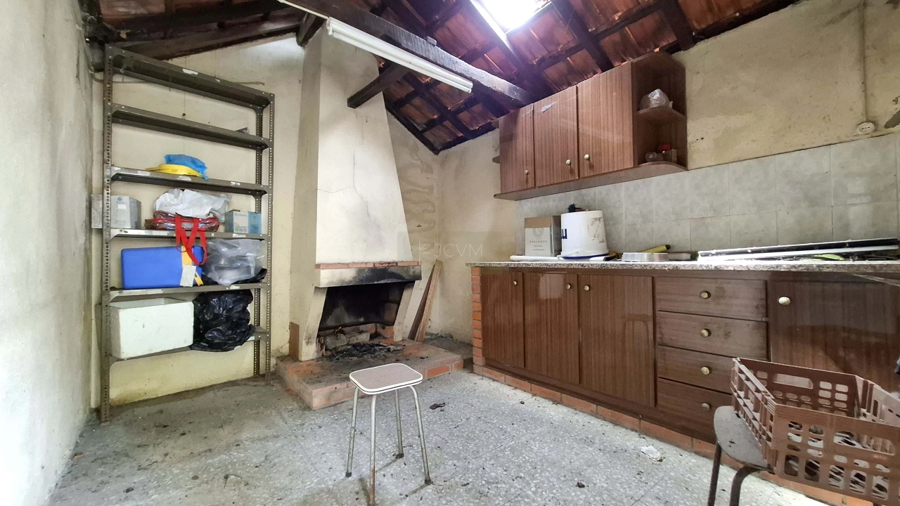 Moradia T2 para Venda em Campelo e Ovil Foto 25