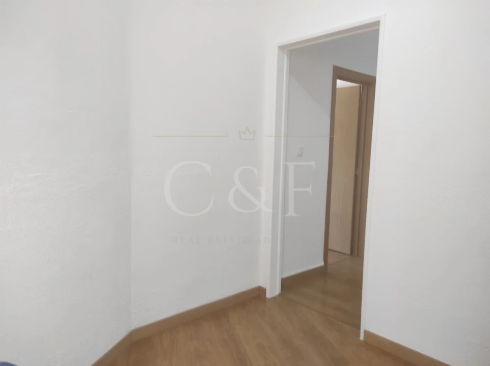 Apartamento T4 para Venda em Rio de Mouro Foto 22